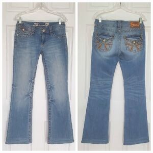 SEVEN Ladies Jeans Size 27 Distressed w Stiching & Nailhead Design